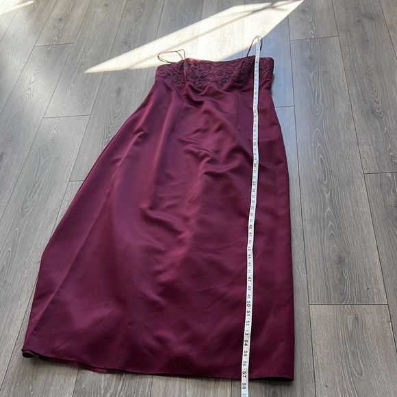 Burgundy wine, maroon gown Mother of bride/groom, size 12/14. 40” bust, prom - Picture 6 of 9